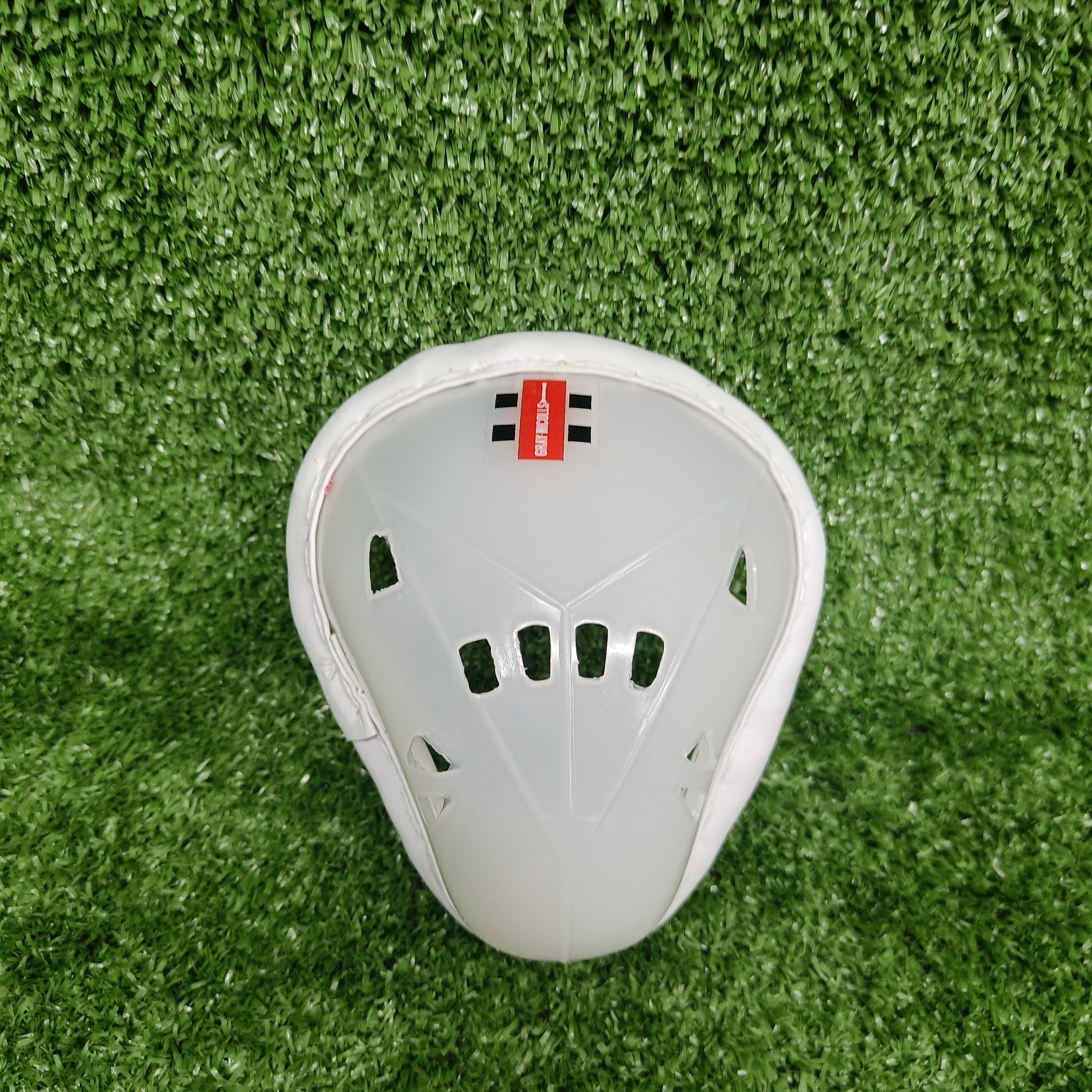 Gray Nicolls Test Carbon Abdo Guard - Cricket Shop EU Gray Nicolls Test Carbon Abdo Guard - Cricket Shop EU