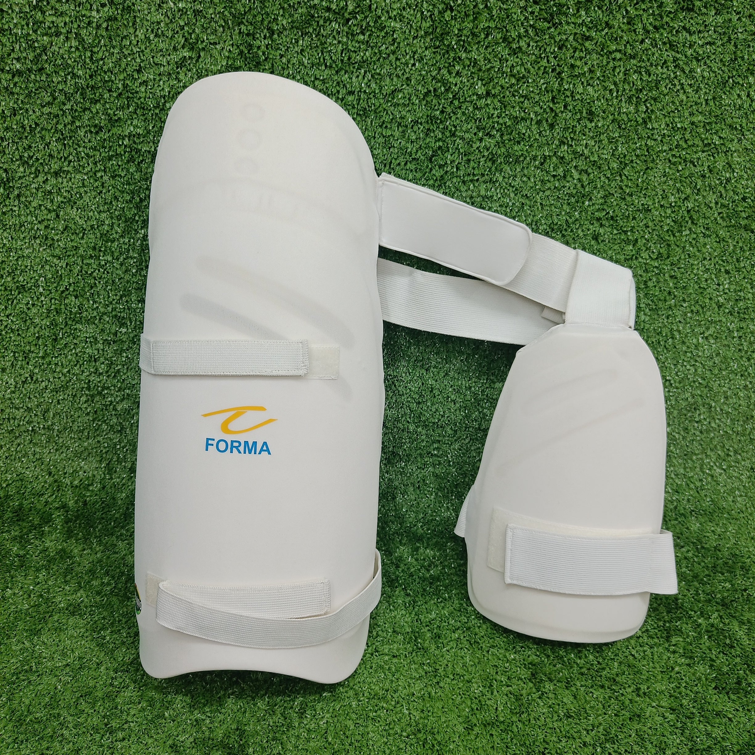 Forma Pro Axis Adult Cricket Thigh Pads