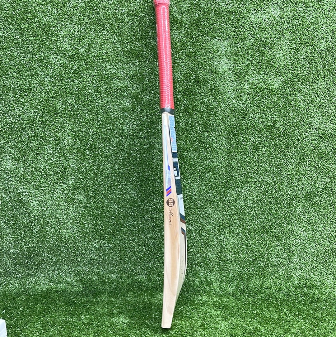 SS Sky Smasher Cricket Bat