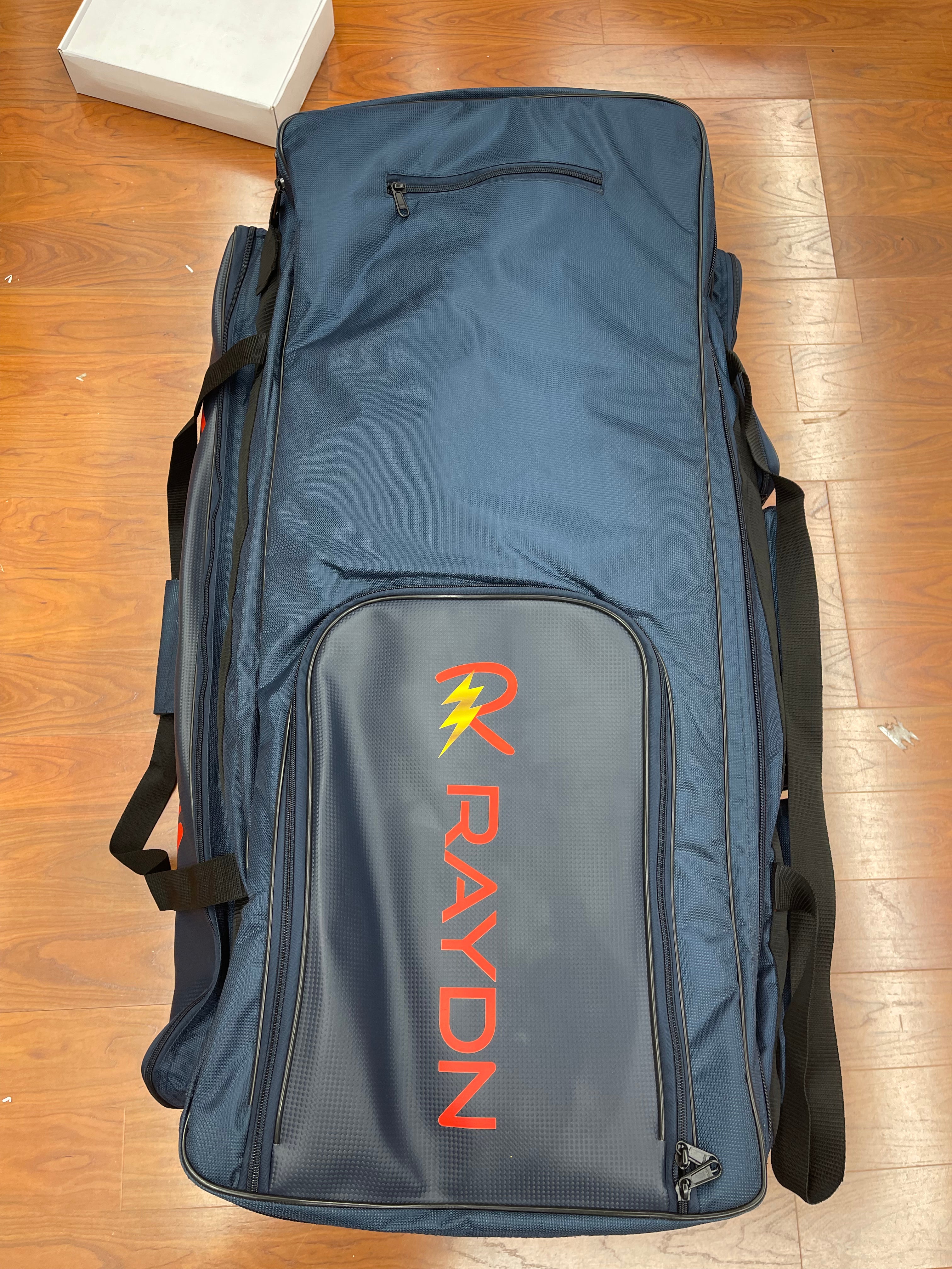 Raydn Professional Wheelie Premium Adult Cricket Kit Bag (Navy Blue / Black)