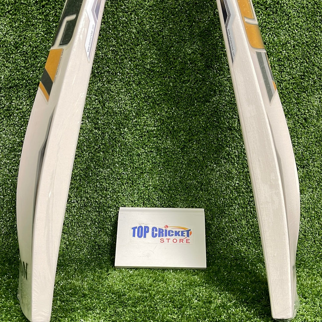 SS Ton Magnum Junior Cricket Bat